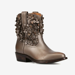 Tuhoomall Fashionable Ankle Boots for Women with Floral Stud Detail, Comfortable Chunky Heel, Perfect for Casual and Work Wear All Year Round