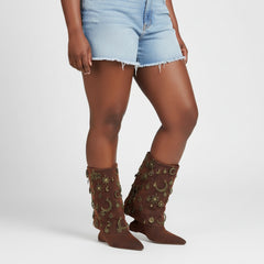 Tuhoomall Western Style Chunky Heeled Ankle Boots with Vintage Metallic Accents for Parties and Events