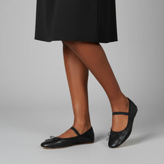 Tuhoomall Comfortable Mary Jane Flat Shoes with Bow, Slip-On Design for Fashionable Everyday Wear in Spring and Summer