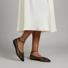 Tuhoomall Woven Flat Sandals for Women - Stylish Pointed Toe Design with Adjustable Buckle for Parties and Performances