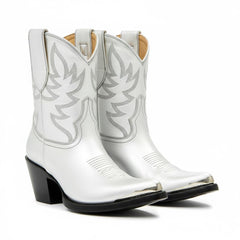 Tuhoomall Western Style Ankle Boots For Women, Vintage Plain Leather, Low Heel, Casual Chic, All-Season Fashion, Unique Embroidery Design