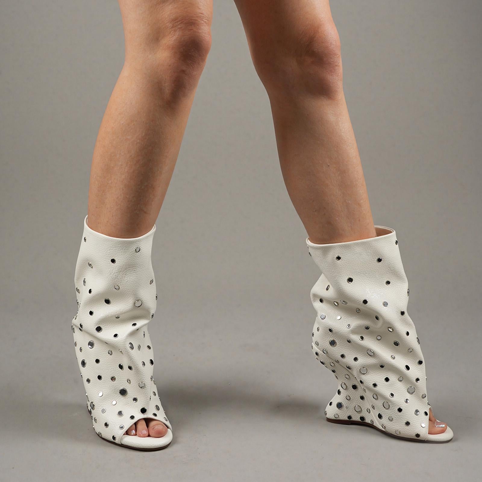 Tuhoomall Stylish Peep Toe Ankle Boots with Shiny Detail for Parties and Casual Outings - Comfortable 12cm Wedge Heels in All Seasons