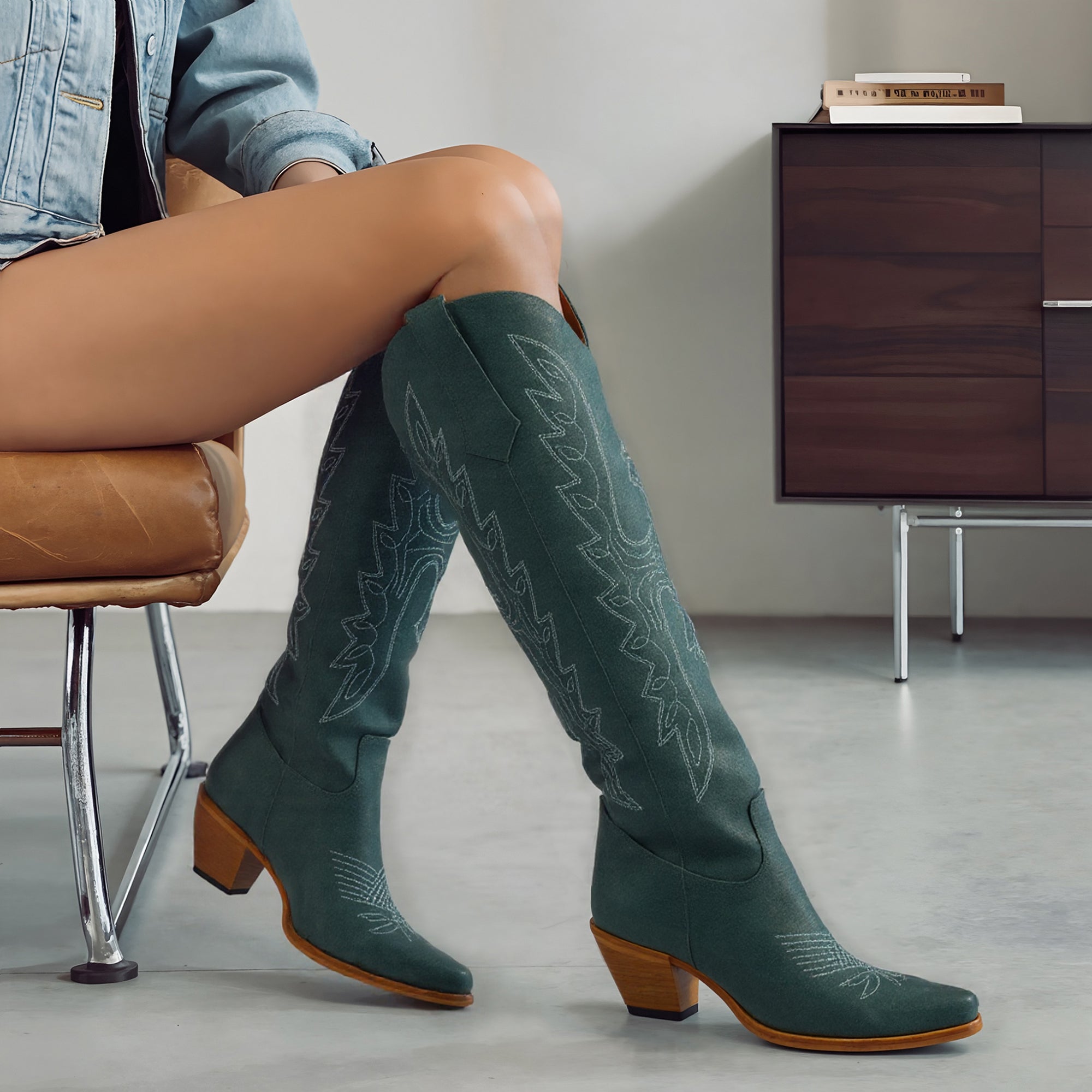 Womens Cowgirl Boots Fashion Over the Knee Boots With Classic Embroidery