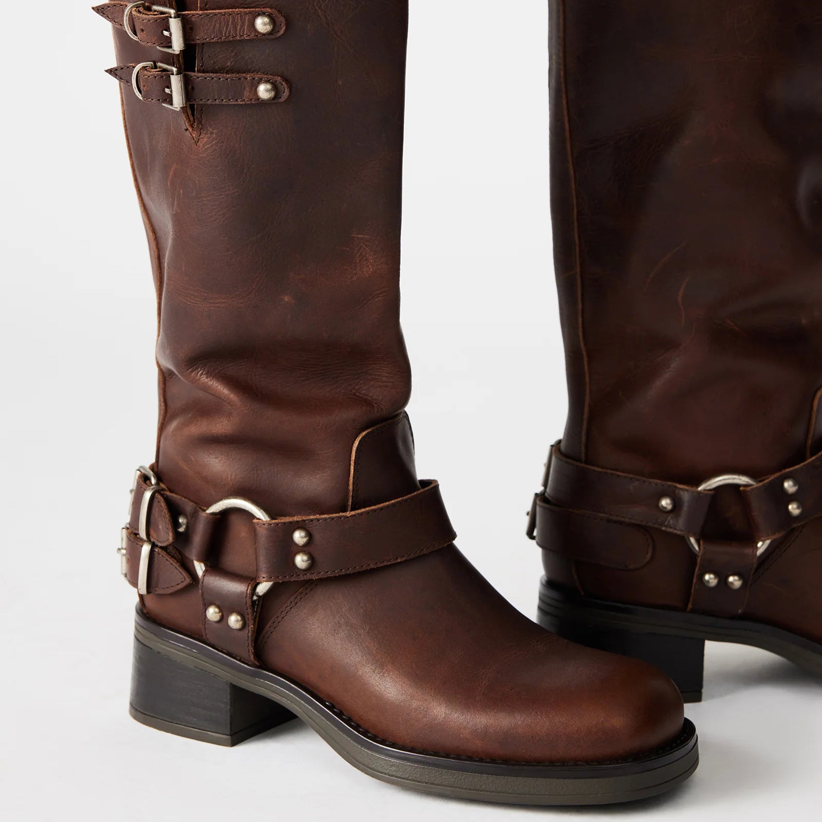 Tuhoomall Comfortable Chunky Heeled Calf-High Boots with Adjustable Buckles for Parties and Performances, Stylish Solid Color Design