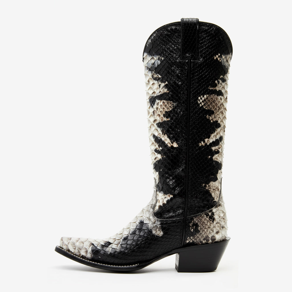 Tuhoomall Western Style Knee-High Cowboy Boots For Women, Comfortable Ankle Design, Fashionable Casual Look With Faux Leather In Crocodile & Snake Patterns