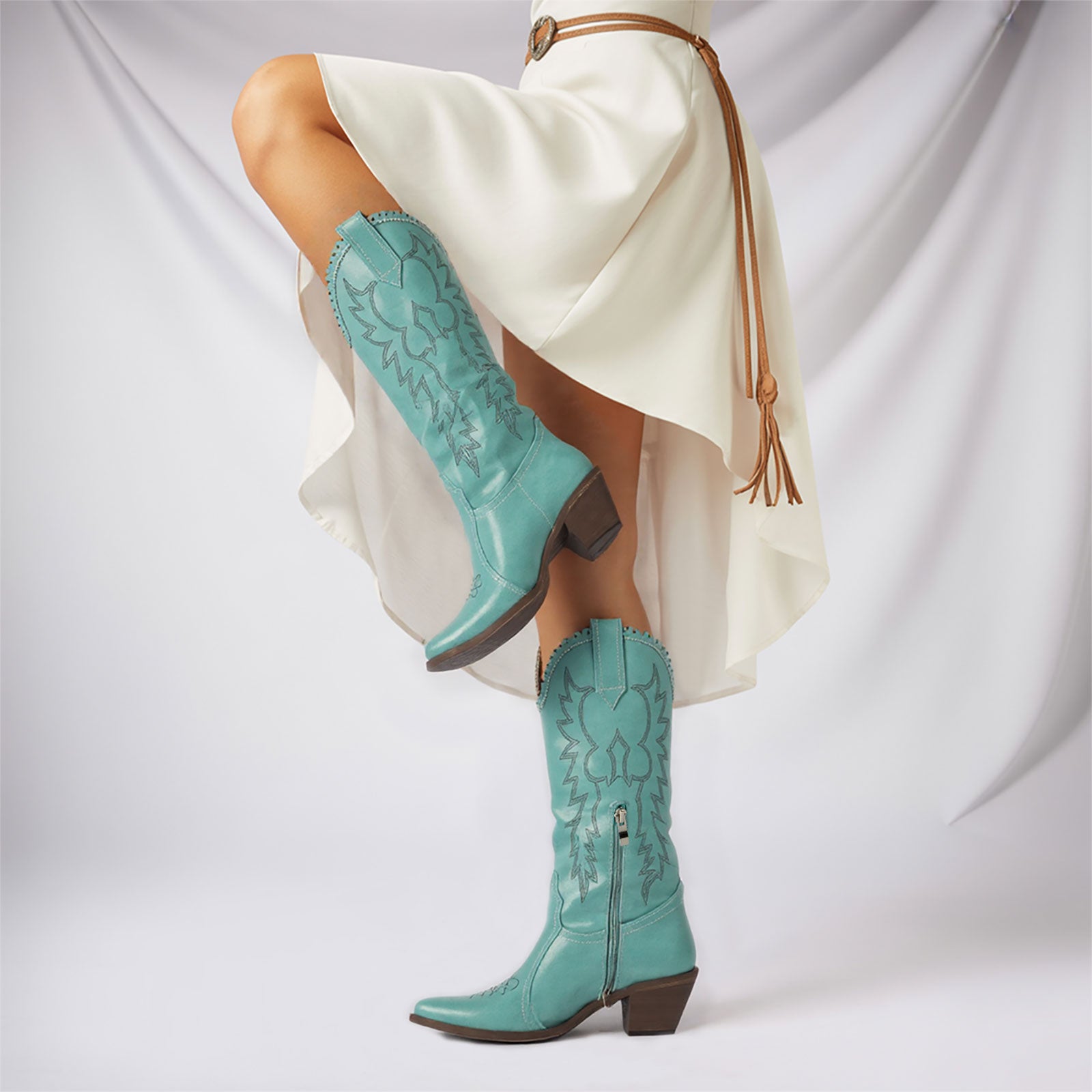 Tuhoomall Western Style Ankle Boots with Snip Toe, 1.75 in Heel, Casual Fashion, Embroidered Details, Perfect for All Seasons