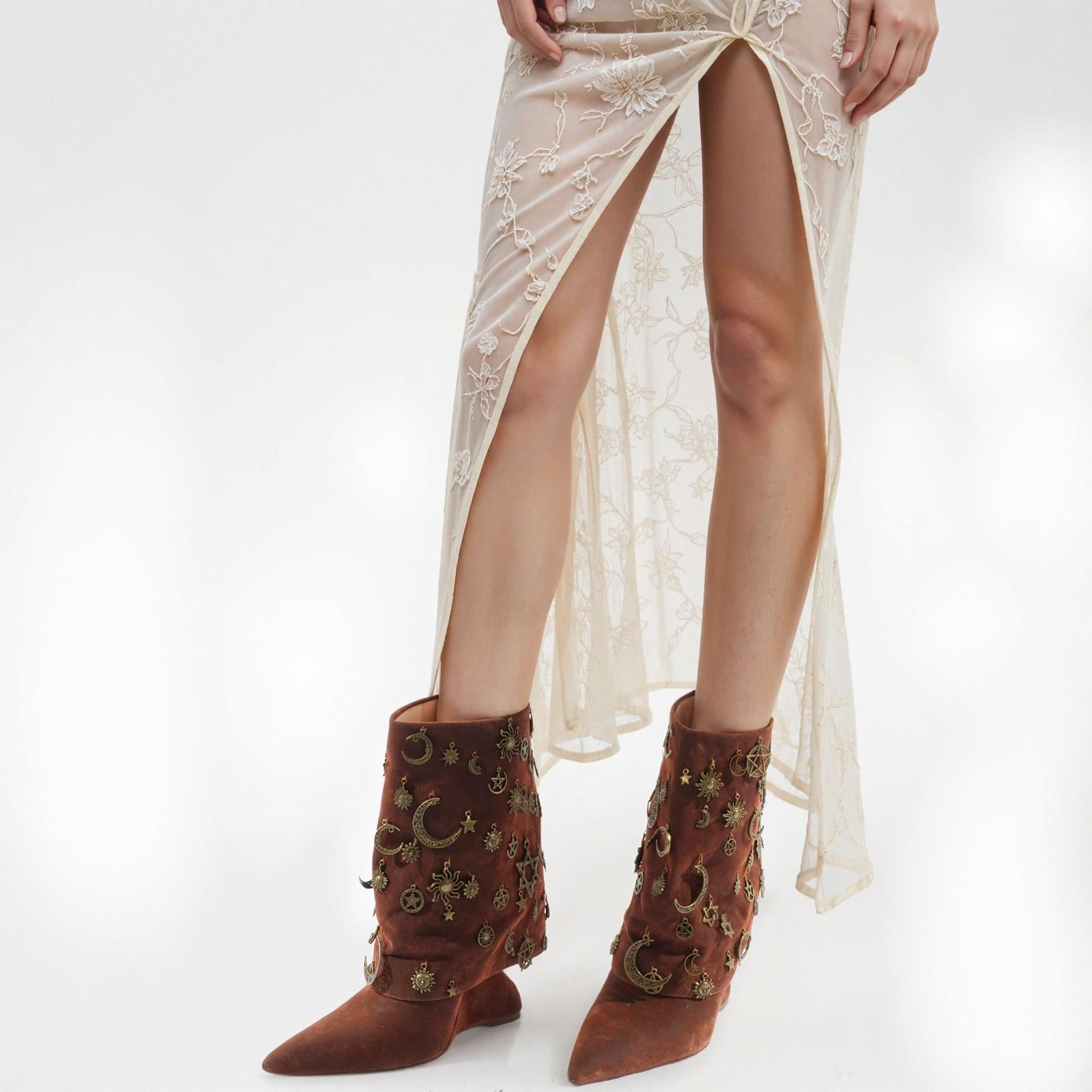 Tuhoomall Western Style Chunky Heeled Ankle Boots with Vintage Metallic Accents for Parties and Events