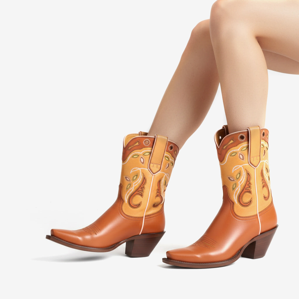 Tuhoomall Crocodile Pattern Chunky Heel Ankle Boots for Stylish Casual Wear