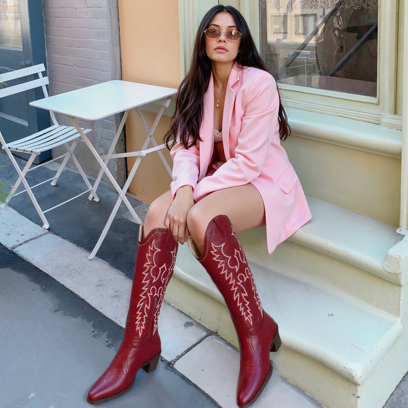 Tuhoomall Western Style Ankle Boots with Snip Toe, 1.75 in Heel, Casual Fashion, Embroidered Details, Perfect for All Seasons