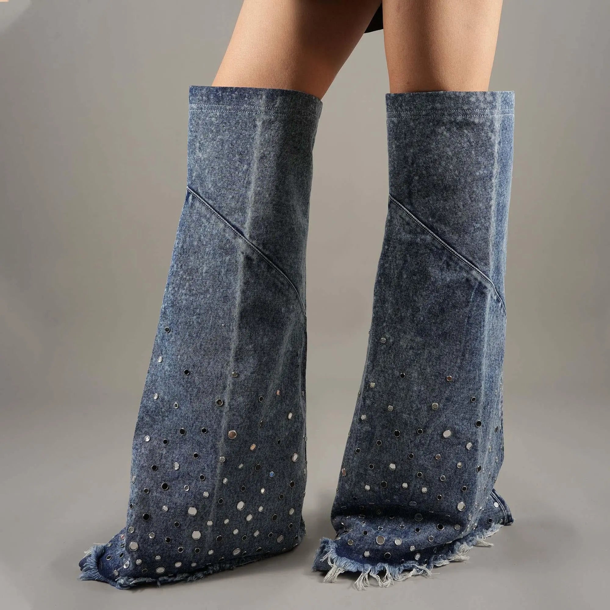Tuhoomall Over-The-Knee Boots with Fringe and Studs for Party and Performance, Vintage Style, Slip-On Wedge Heel Tuhoomall
