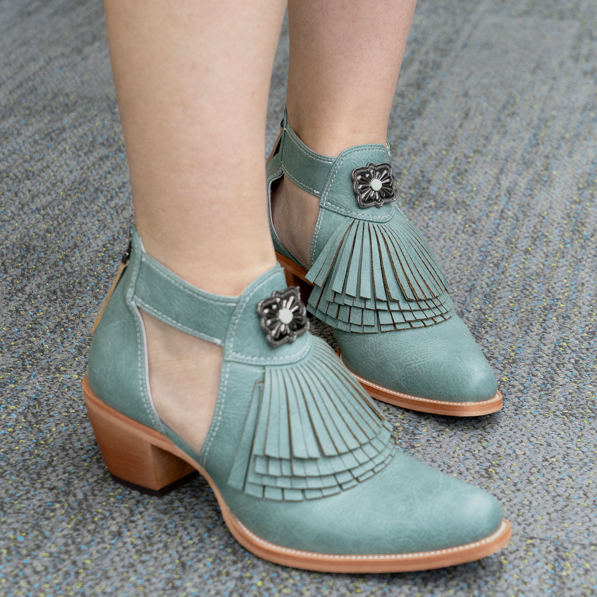 Tuhoomall Western Ankle Boots for Women with Chunky Heel, Snip-Toe, Fringe Design, Outdoor and Dance Ready, Faux Suede