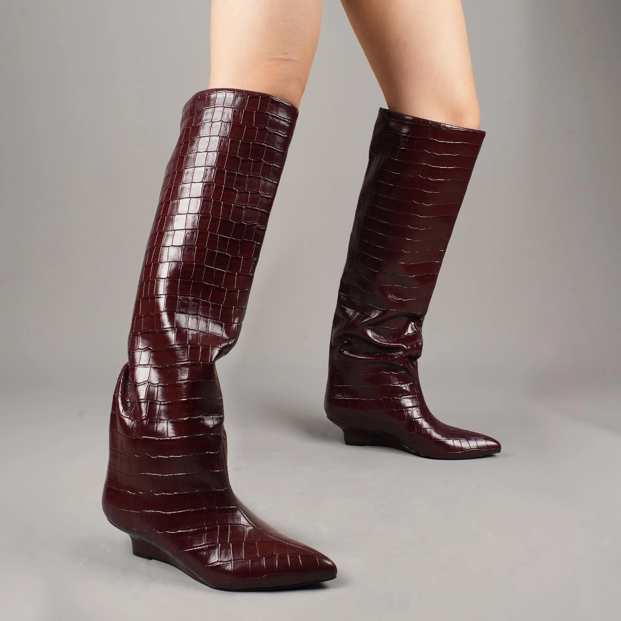 Tuhoomall Wedges Boots Over-the-Knee Boots For Parties and Performances, Comfortable Wedge Heel, Crocodile Pattern PU, Fashionable Retro Design Tuhoomall